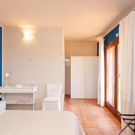 Domus Francy Hotel San Teodoro  Exterior photo