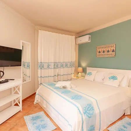 Domus Francy Hotel San Teodoro  Exterior photo