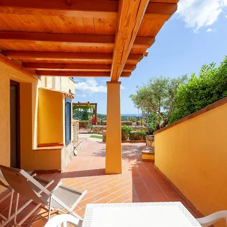 Domus Francy Hotel San Teodoro  Exterior photo