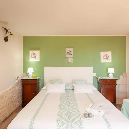 Domus Francy Hotel San Teodoro  Exterior photo